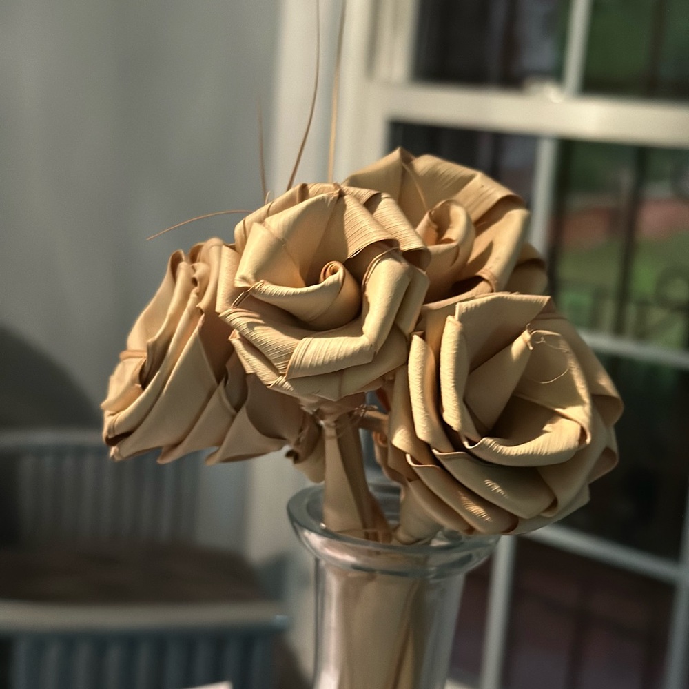 Handcrafted Dried Sweetgrass Roses - Picture 8 of 11